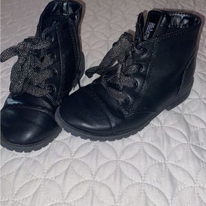 Toddler Girls boots size 9